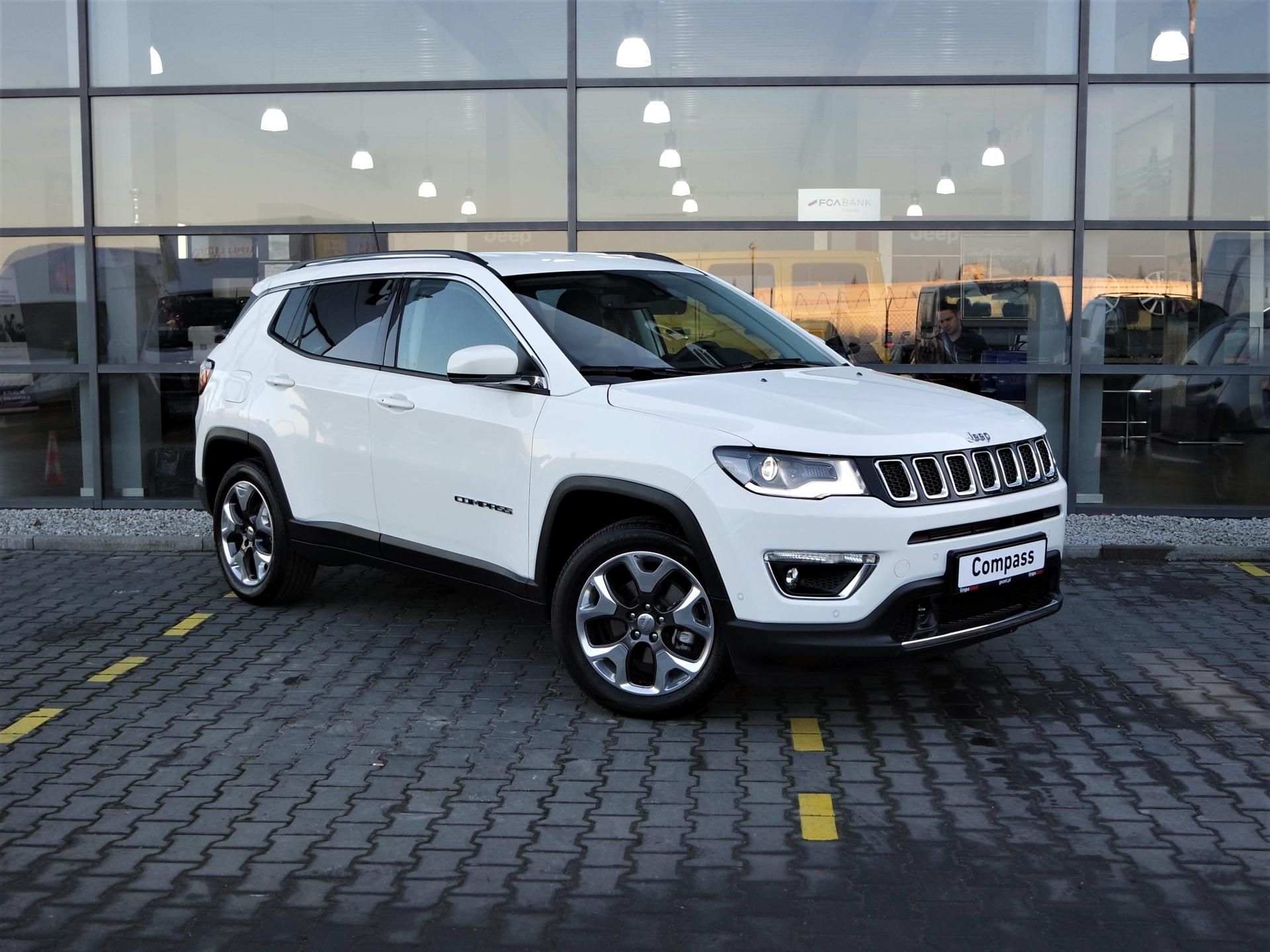 Jeep Compass Limited 1.4 MultiAir 140KM MT6 White Kolor